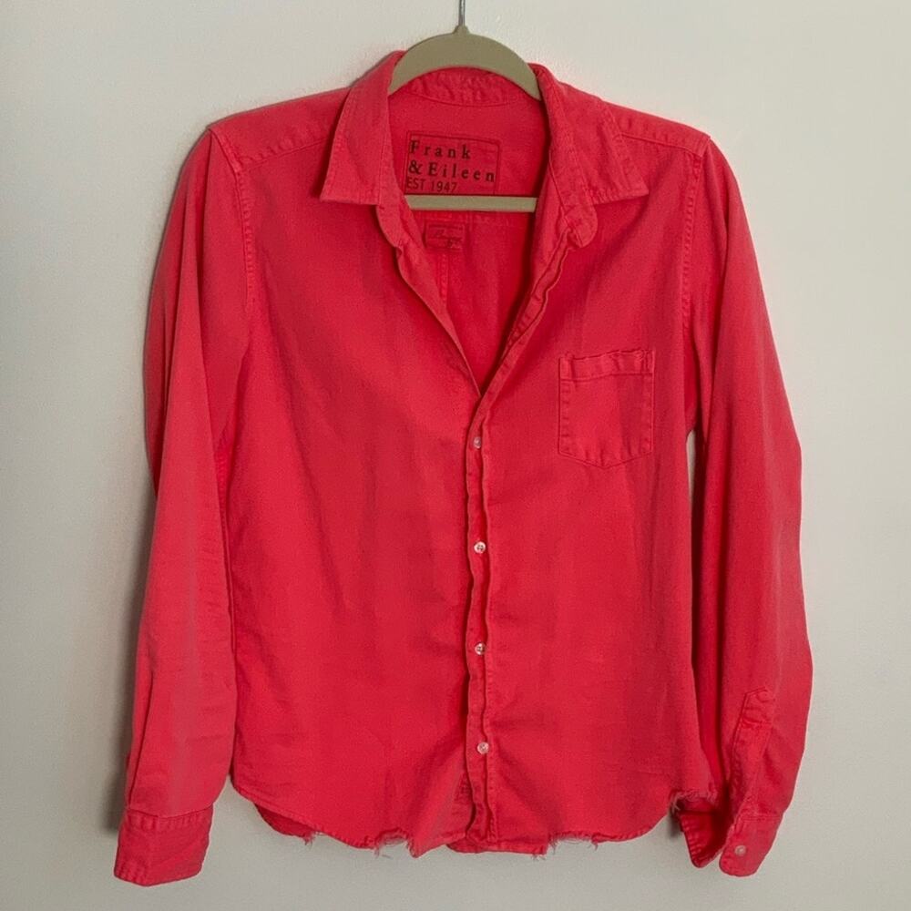 Frank & Eileen Distressed Button Down